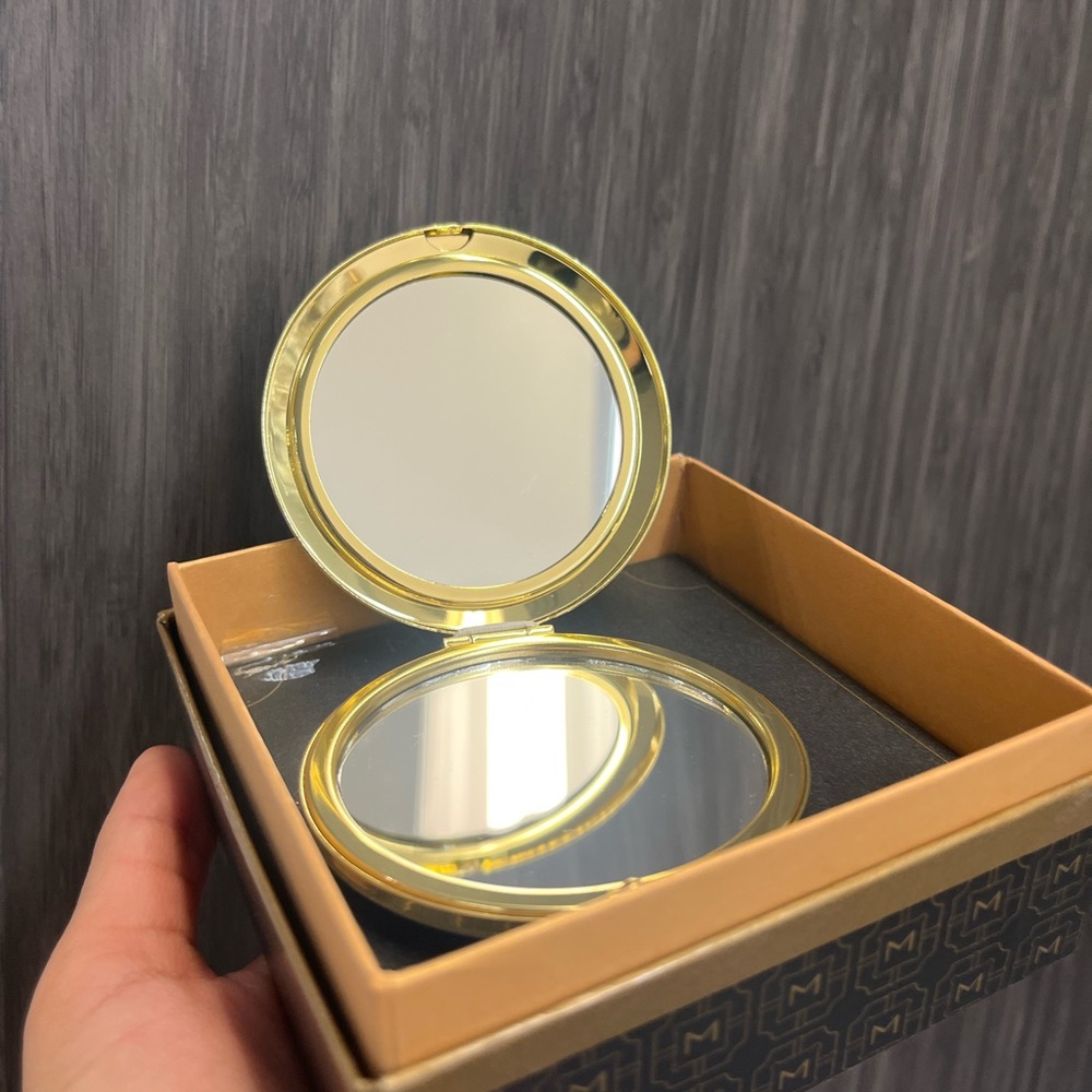 Butterfly compact mirror - Picture 2 of 2